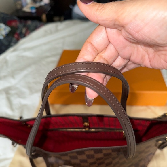 Authentic Louis Vuitton Neverdull MM Tote - Picture 7 of 10